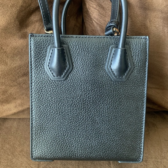 MICAHEL MICHAEL KORS MERCER EXTRA SMALL PEBBLES LEATHER CROSSBODY BAG - Picture 2 of 6